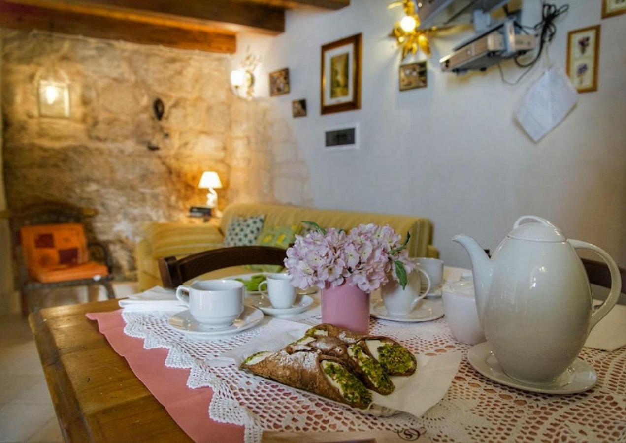 Lilibeth Houses - Charming & Lovely Views Scicli Zewnętrze zdjęcie
